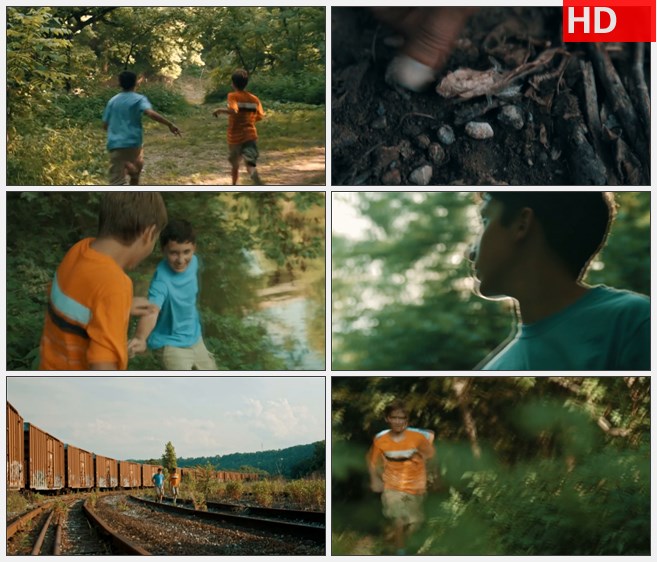 ZY1362两个外国小孩骑单车森林玩耍高清实拍视频素材